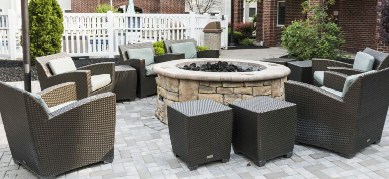 Firepit Ideas for the Ultimate Backyard Hangout Space
